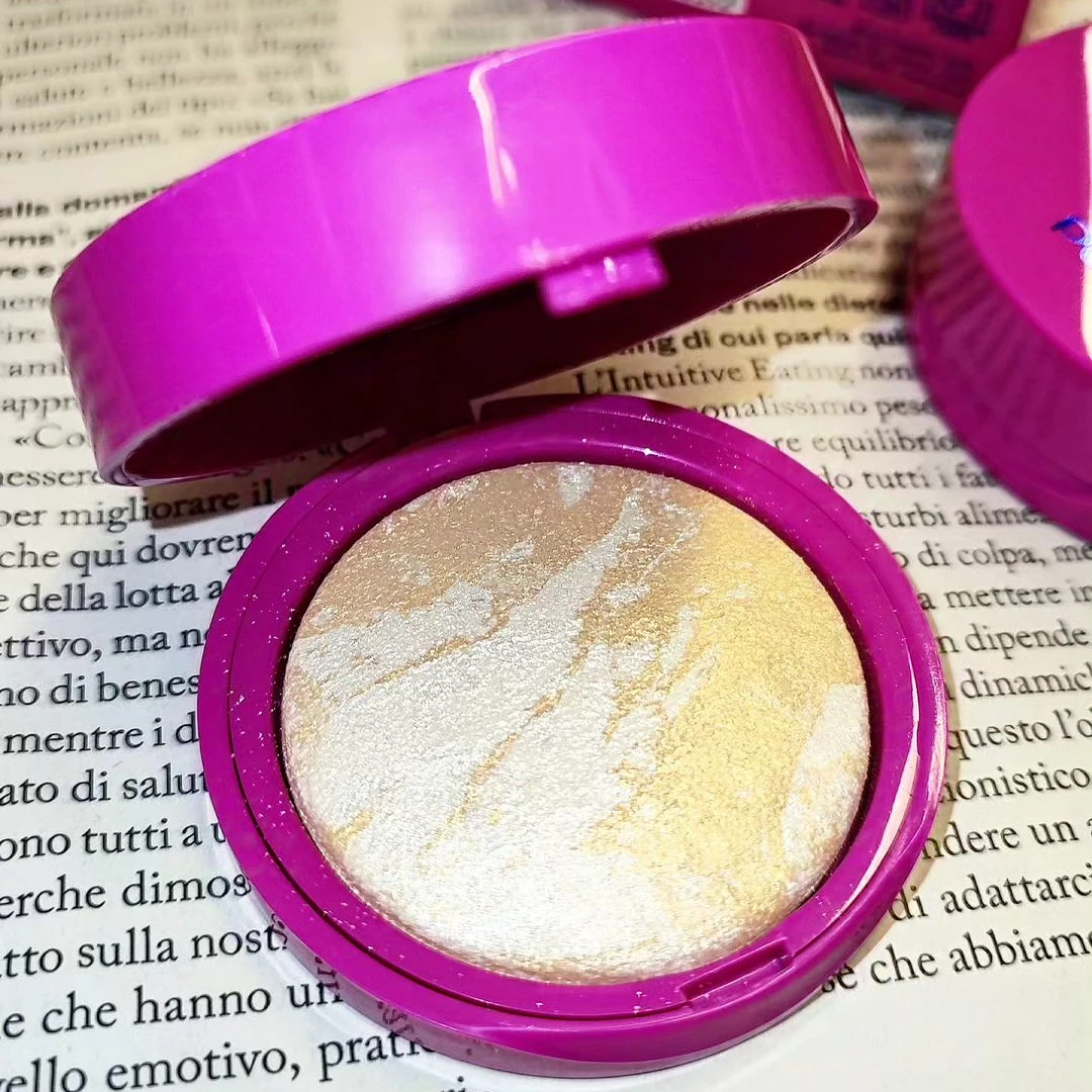 pupa-Night-Heroes-Highlighter