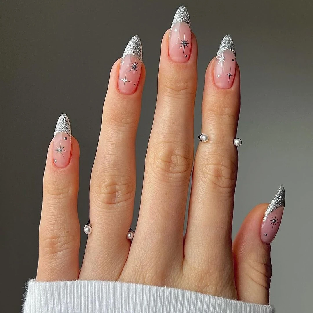 unghie-capodanno-color-argento