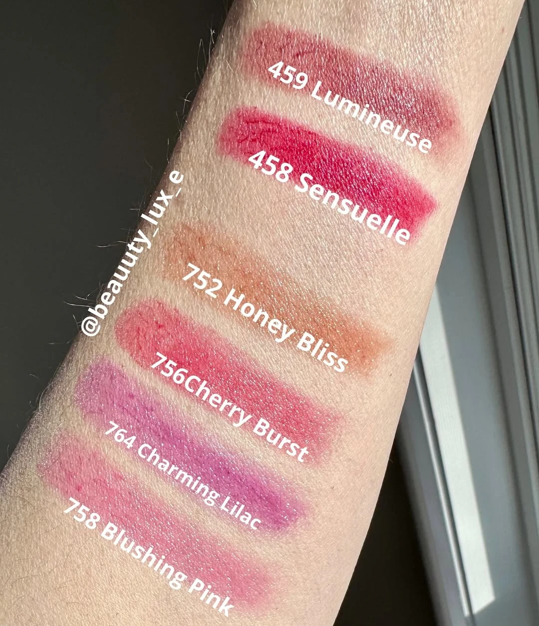 chanel-rossetti-2025-swatches