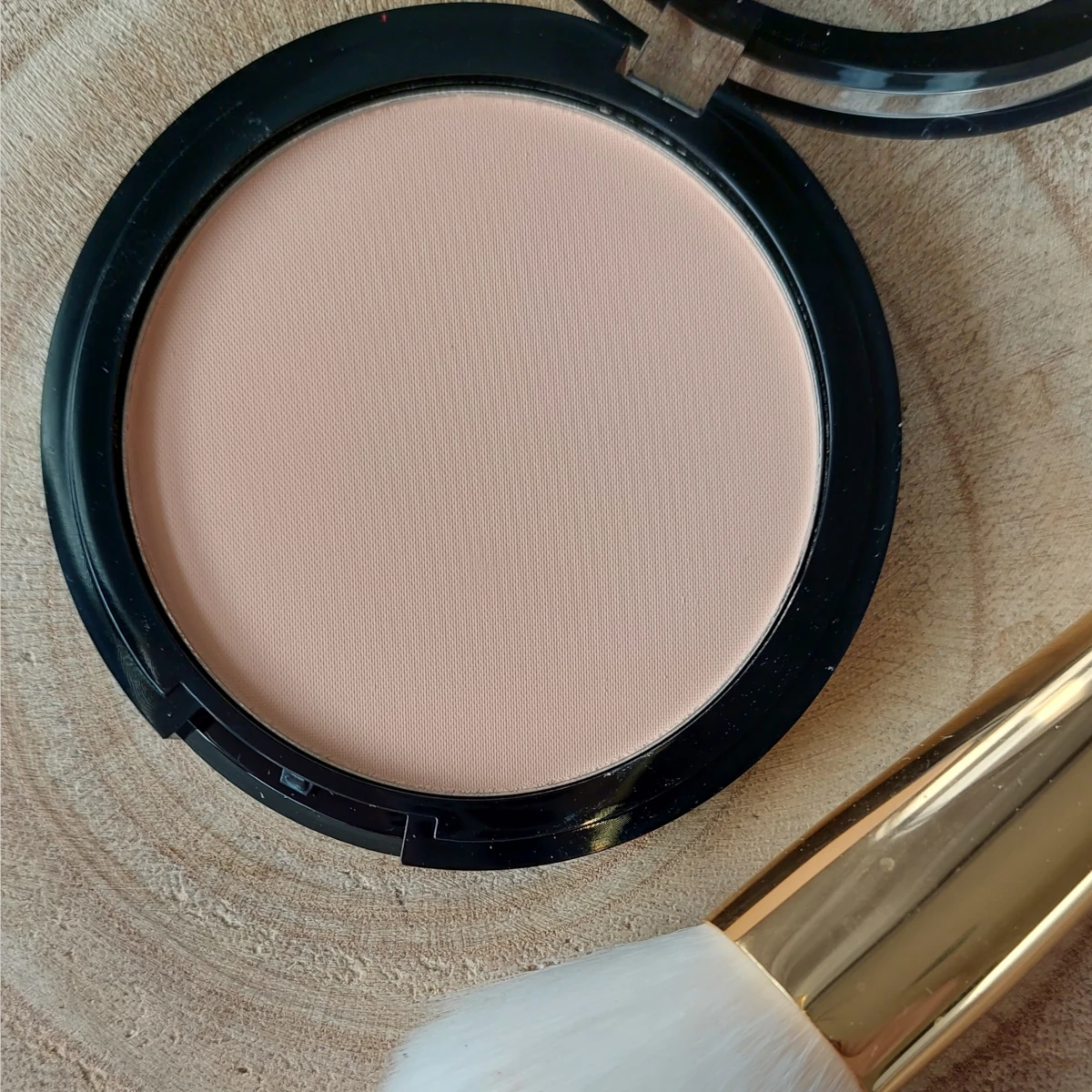 Bourjois-Always-Fabulous-Powder-recensione