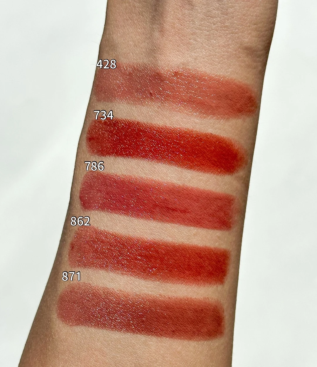 dior-addict-lipstick-nuovi-colori-2025-swatches-02