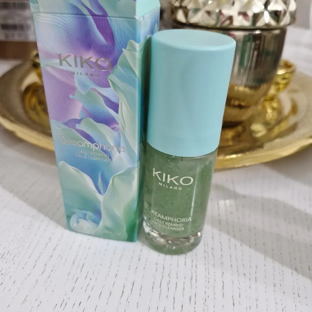 kiko-dreamphoria-face-cleanser